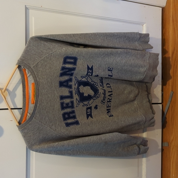 Crew Neck Ireland - Picture 2 of 2